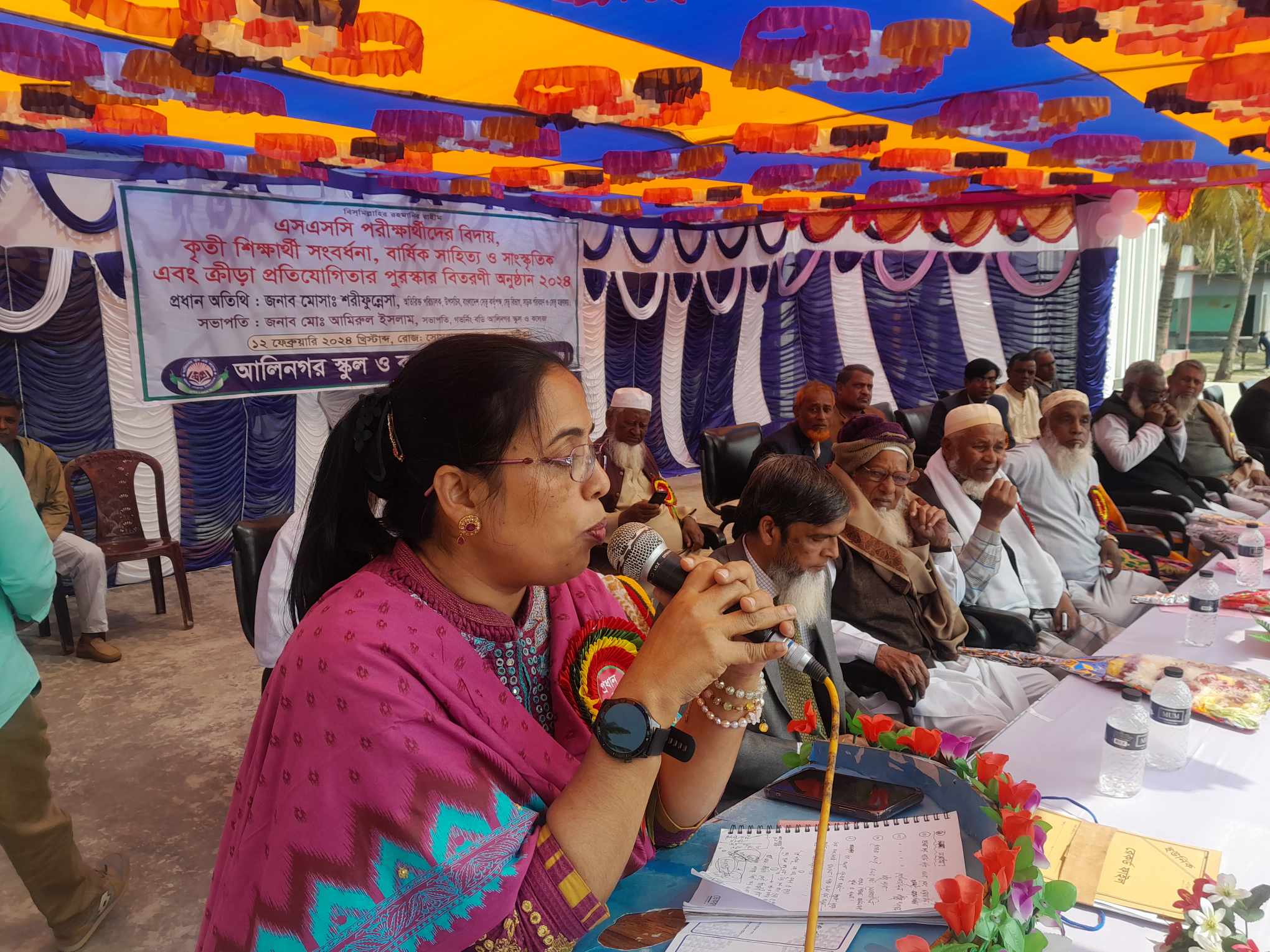 গোমস্তাপুরে এসএসসি পরীক্ষার্থীদের বিদায় সংবর্ধনা